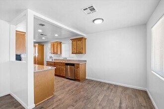 528 W 18th St in Tempe, AZ - Building Photo - Building Photo