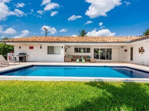 1036 Lugo Ave in Coral Gables, FL - Building Photo - Building Photo