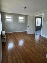 856 Ohio River Blvd, Unit 3 Apartamentos