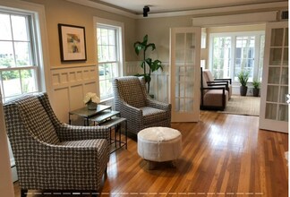 27 Gammons Rd, Unit 27 in Waban, MA - Foto de edificio - Building Photo