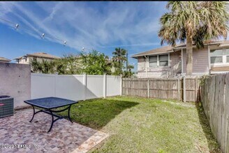 757 2nd St S in Jacksonville Beach, FL - Building Photo - Building Photo