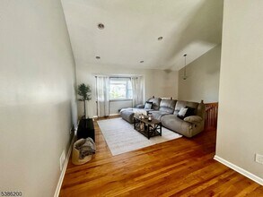 119 Cindy Ct in Middlesex, NJ - Building Photo - Building Photo