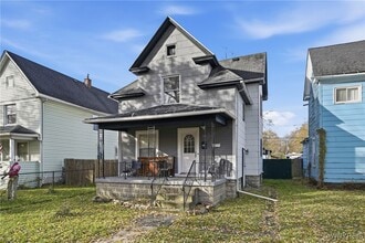 214 58th St in Niagara Falls, NY - Building Photo - Building Photo