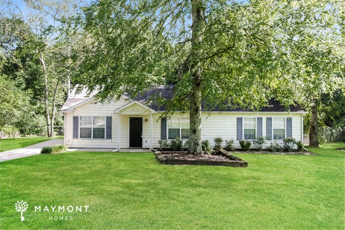 215 Buffalo Creek Dr in Toney, AL - Foto de edificio