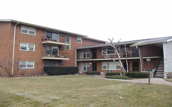 4409 W 95th St in Oak Lawn, IL - Building Photo