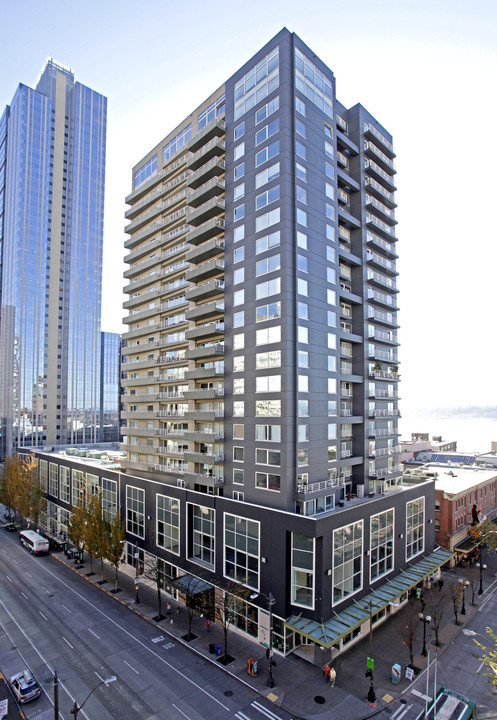 Newmark Tower in Seattle, WA - Building Photo