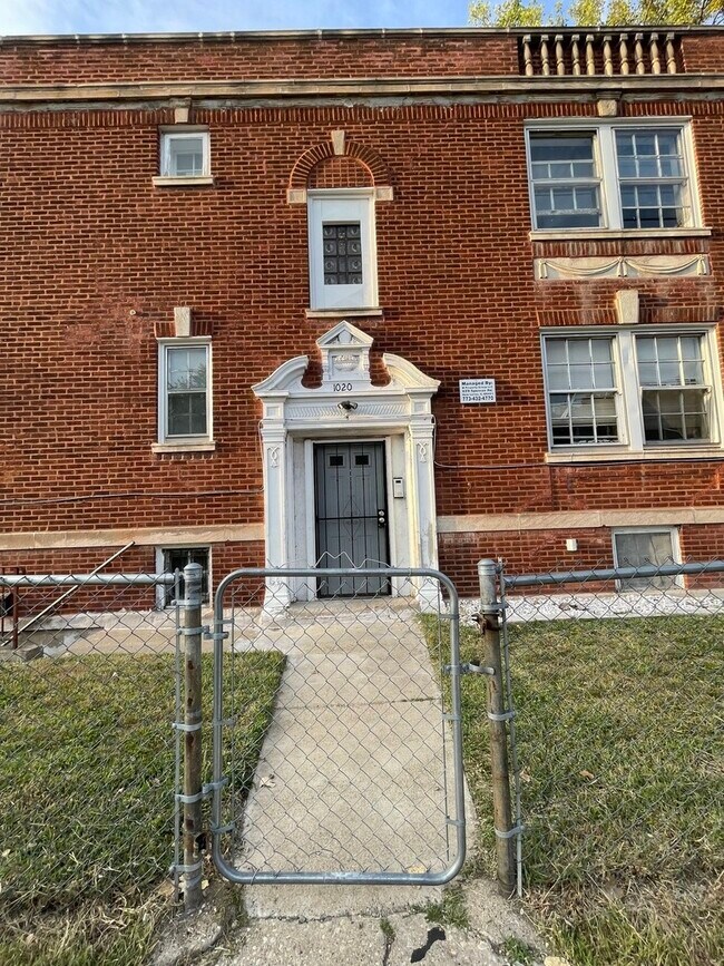 property at 1020 W 68th St