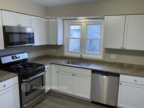 624 S Pierce Ave in Wheaton, IL - Foto de edificio - Building Photo