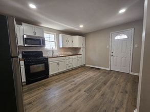 105 Wykes St in Aliquippa, PA - Building Photo - Building Photo