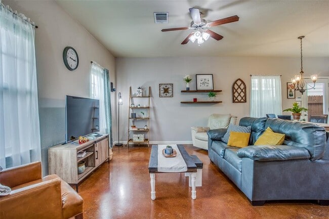 property at 4518 Senda Ln