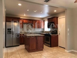 1507 W Berridge Ln in Phoenix, AZ - Building Photo - Building Photo