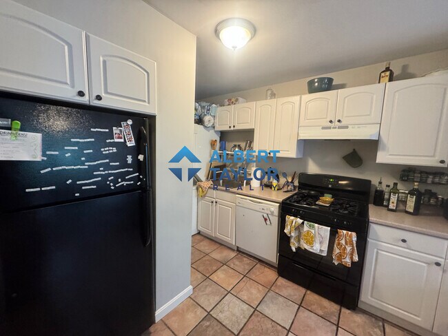 350 Allston St, Unit 2