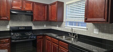 3644 Caseys Cove in Ellenwood, GA - Building Photo - Building Photo