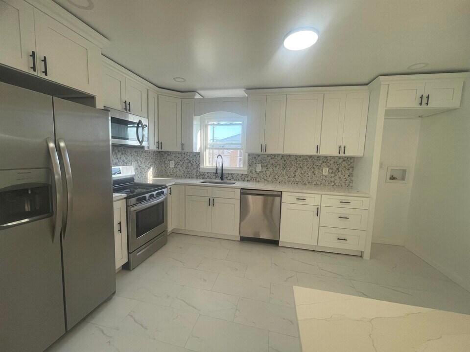 520 Avenue C in Bayonne, NJ - Foto de edificio