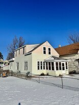 1021 Charles Ave in St. Paul, MN - Building Photo