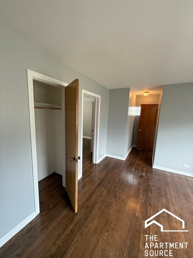 6721 N California Ave in Chicago, IL - Building Photo - Building Photo