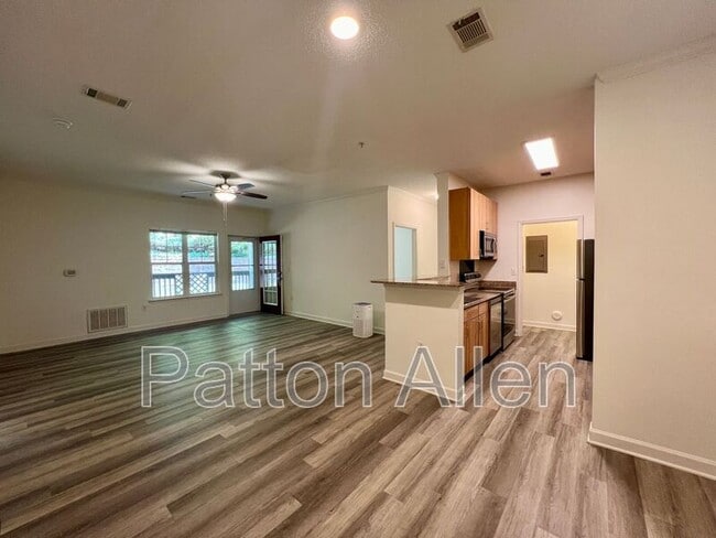 2000 Olde Eastwood Village Blvd in Asheville, NC - Building Photo - Building Photo