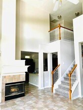 198 N Valley Oaks Cir in Spring, TX - Building Photo - Building Photo