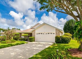 125 Morning Dove Ct in Daytona Beach, FL - Building Photo