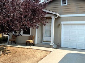 7771 Mariner Cove Dr in Reno, NV - Building Photo