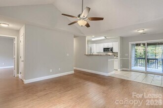 431 Cedarcroft Dr in Mooresville, NC - Building Photo - Building Photo