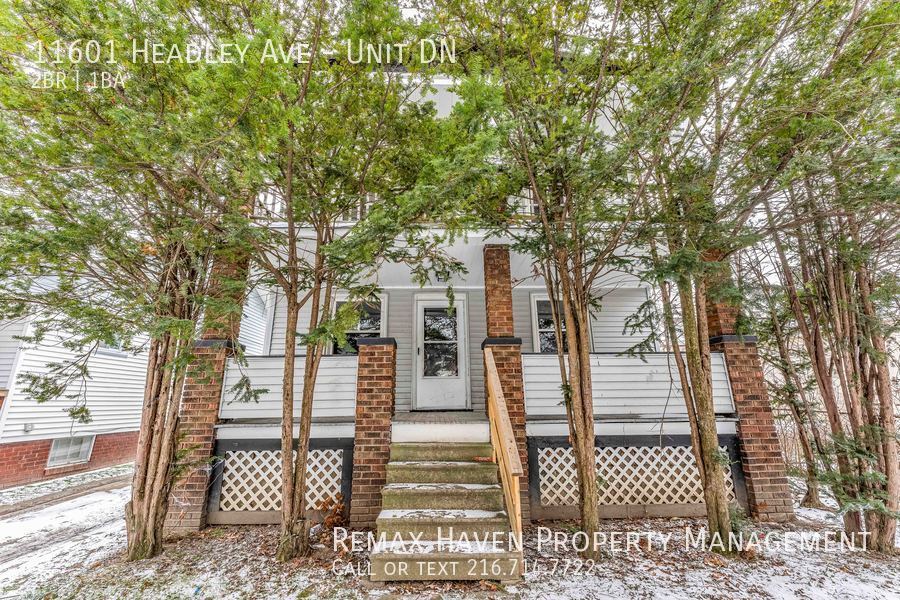 11601 Headley Ave-Unit -Unit DN in Cleveland, OH - Building Photo