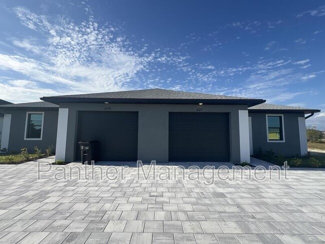 property at 621 SE 8th St