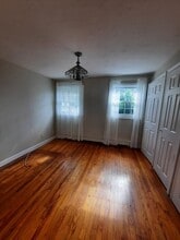 13 Atwood St in Kingston, MA - Building Photo - Building Photo