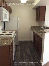 5170 S Jones Blvd-Unit -Unit 201 in Las Vegas, NV - Building Photo - Building Photo