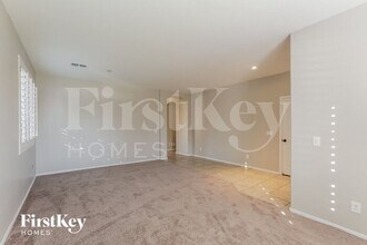 302 S 124th Ave in Avondale, AZ - Building Photo - Building Photo