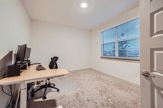 10601 Seguin St in Austin, TX - Building Photo - Building Photo