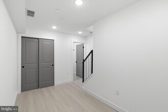 1005 W Orleans St in Philadelphia, PA - Building Photo - Building Photo