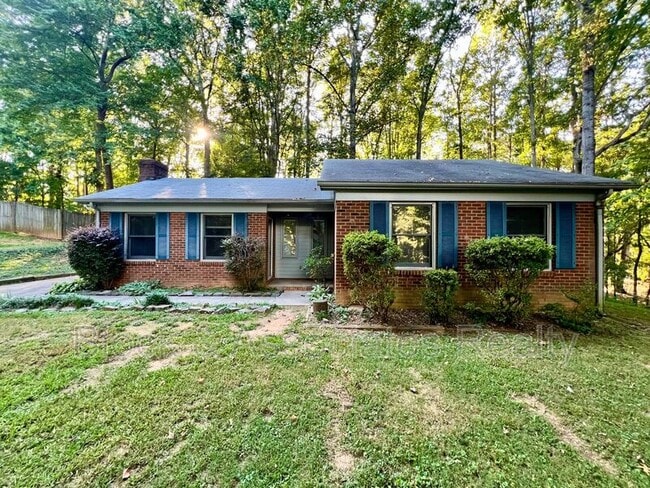 5309 Bent Tree Ct in Pfafftown, NC - Building Photo - Building Photo