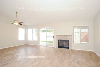 42418 Coronet Ct in Lancaster, CA - Building Photo - Building Photo