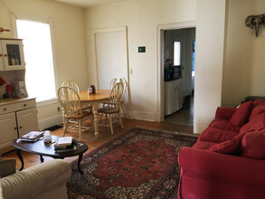 58-60 Loomis St, Unit 58 in Burlington, VT - Foto de edificio - Building Photo