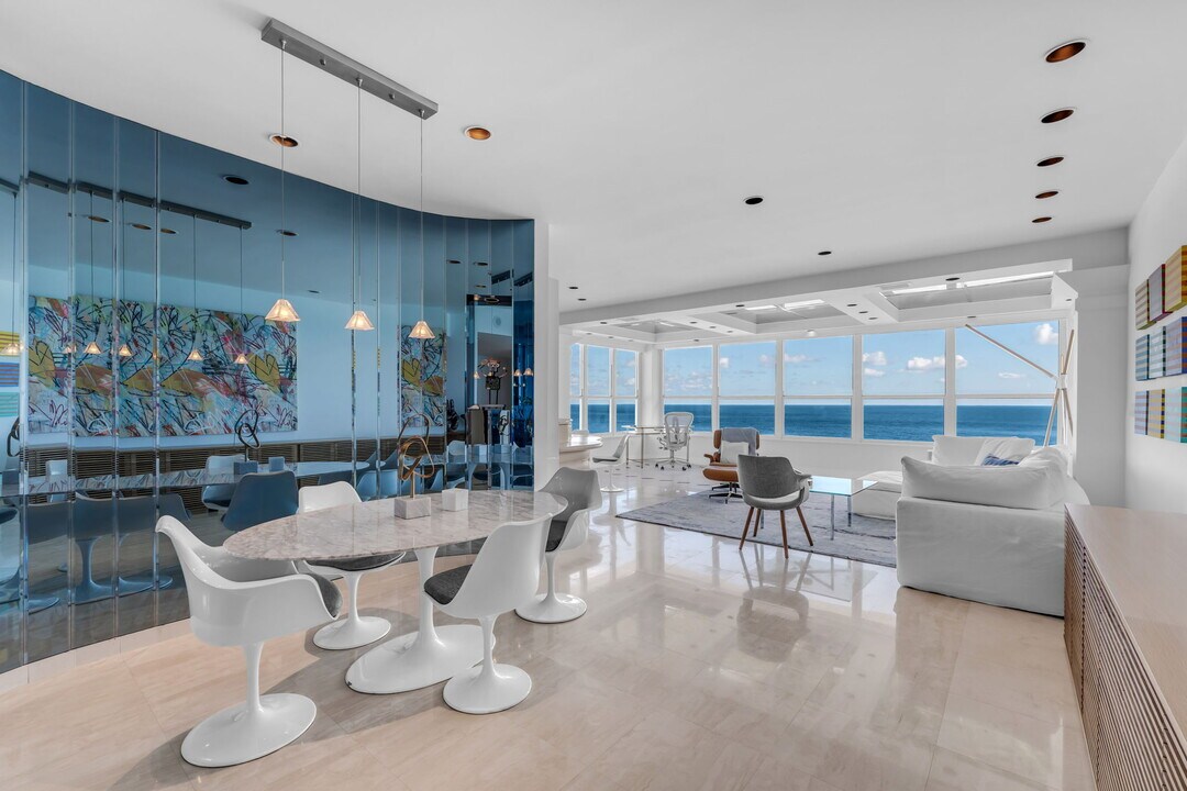 4925 Collins Ave in Miami Beach, FL - Building Photo
