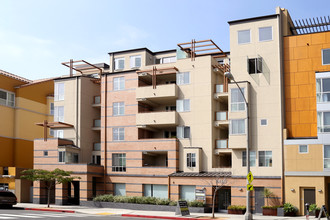 1430 SM (Closed) in Santa Monica, CA - Building Photo - Building Photo