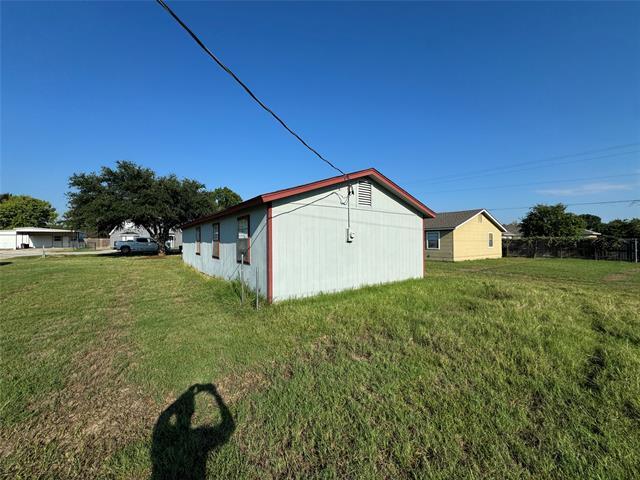 1920 Pelican Dr N in Azle, TX - Building Photo - Building Photo