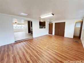 90 Makaweo Ave in Wahiawa, HI - Building Photo - Building Photo