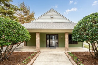The Bradford Apartments in Lafayette, LA - Foto de edificio - Building Photo