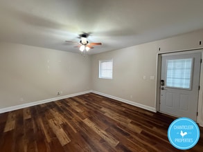 1729 Gyro Dr in Winston-Salem, NC - Building Photo - Building Photo