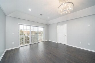 20 Evergreen St in Bayonne, NJ - Building Photo - Building Photo
