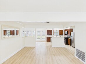 9526 Meadowcroft Dr in Houston, TX - Building Photo - Building Photo