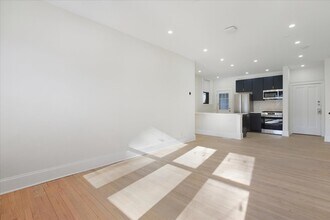 4638 N Hamilton Ave, Unit 1 in Chicago, IL - Foto de edificio - Building Photo