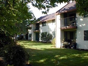 Sussex Village in Beaverton, OR - Foto de edificio - Interior Photo