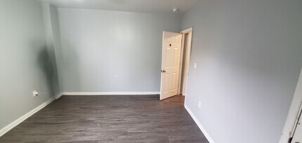 5046 Hazel Ave in Philadelphia, PA - Building Photo - Building Photo