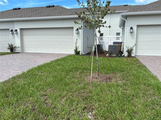 3107 Ella Wy in St. Cloud, FL - Building Photo - Building Photo