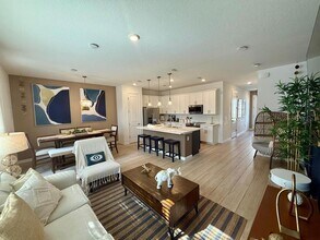 803 Longboat Dr in Davenport, FL - Building Photo - Building Photo