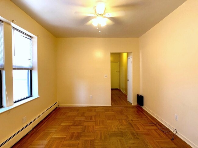 2700 John F. Kennedy Blvd in Jersey City, NJ - Building Photo - Building Photo