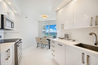 16425 Collins Ave in Sunny Isles Beach, FL - Building Photo - Building Photo